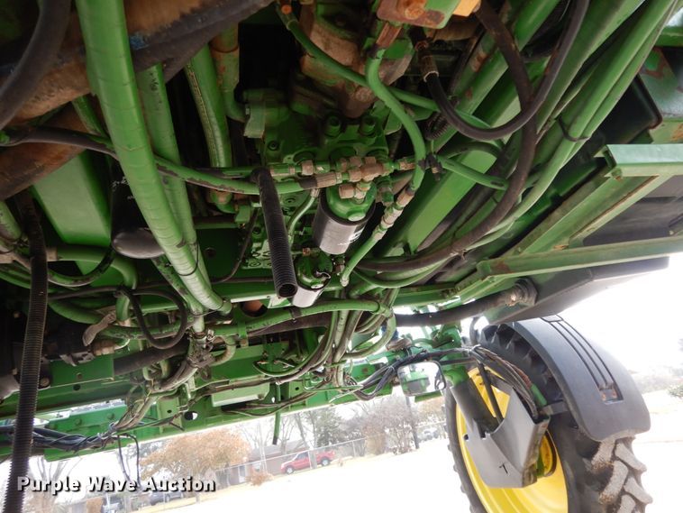 image for item DM2802 2001 John Deere 4710  sprayer