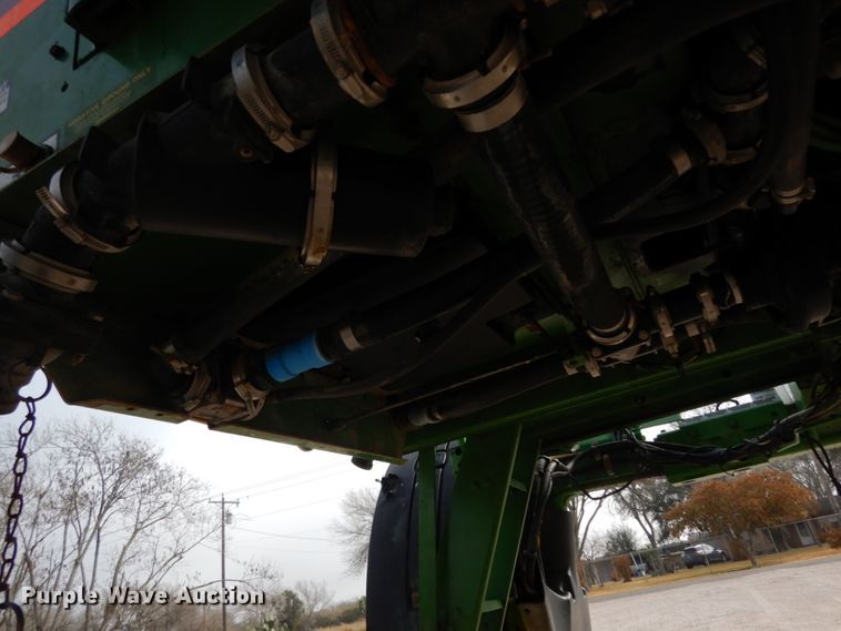 image for item DM2802 2001 John Deere 4710  sprayer