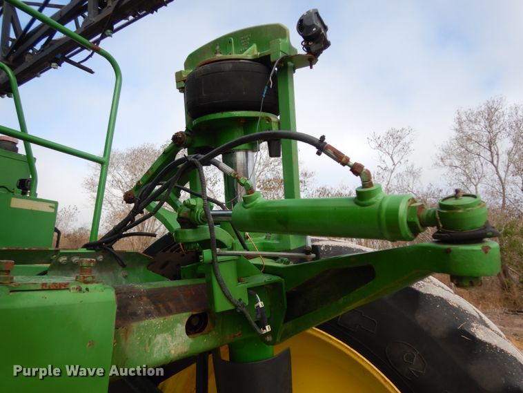 image for item DM2802 2001 John Deere 4710  sprayer