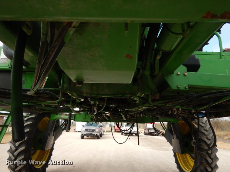 image for item DM2802 2001 John Deere 4710  sprayer