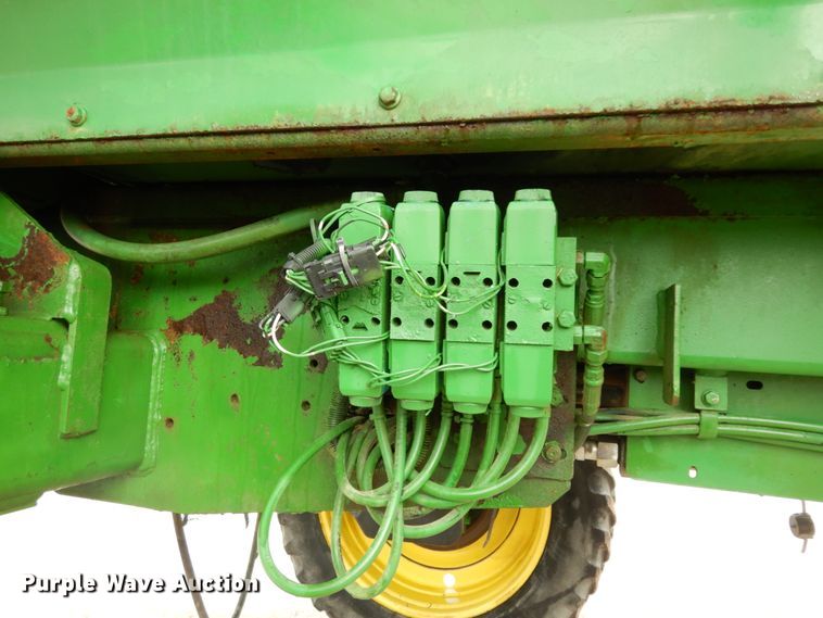 image for item DM2802 2001 John Deere 4710  sprayer