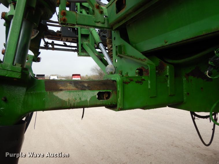 image for item DM2802 2001 John Deere 4710  sprayer