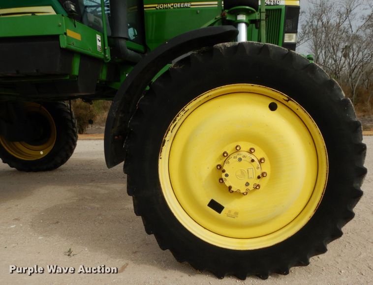 image for item DM2802 2001 John Deere 4710  sprayer