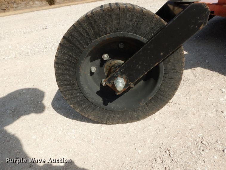 image for item DM2807 Mahindra 20KRCSD72SP-M rotary mower