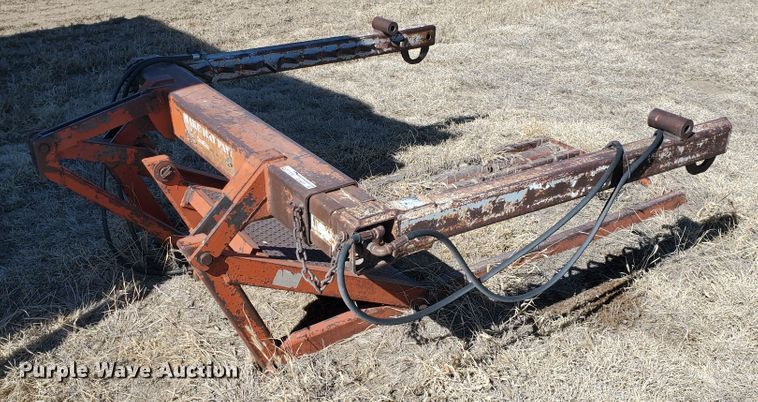image for item EY9673 DewEze bale carrier