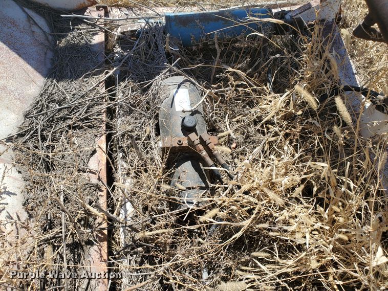 image for item EY9674 Bessler bale carrier