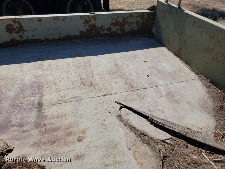 image for item EY9679 1970 Kaiser XM813  semi truck