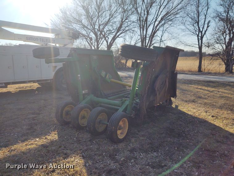 image for item FY9837 John Deere 1518 batwing rotary mower