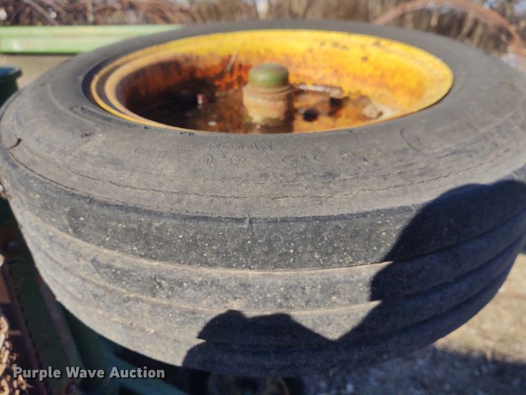 image for item FY9837 John Deere 1518 batwing rotary mower