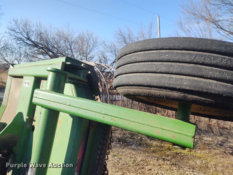 image for item FY9837 John Deere 1518 batwing rotary mower