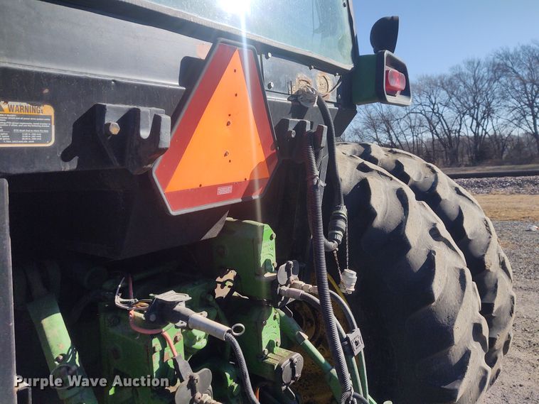 image for item FY9880 2010 John Deere 468  Mega Wide Plus round baler