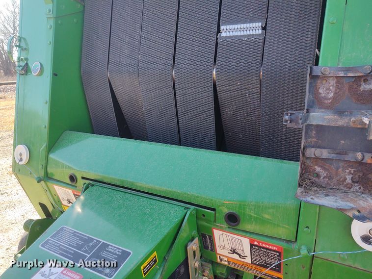 image for item FY9880 2010 John Deere 468  Mega Wide Plus round baler