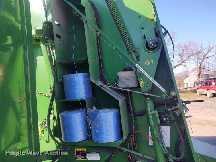 image for item FY9880 2010 John Deere 468  Mega Wide Plus round baler