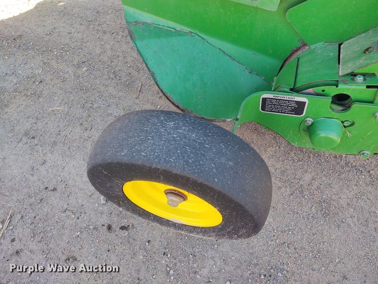 image for item FY9880 2010 John Deere 468  Mega Wide Plus round baler