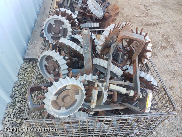 image for item FY9889 Planter and seeder parts