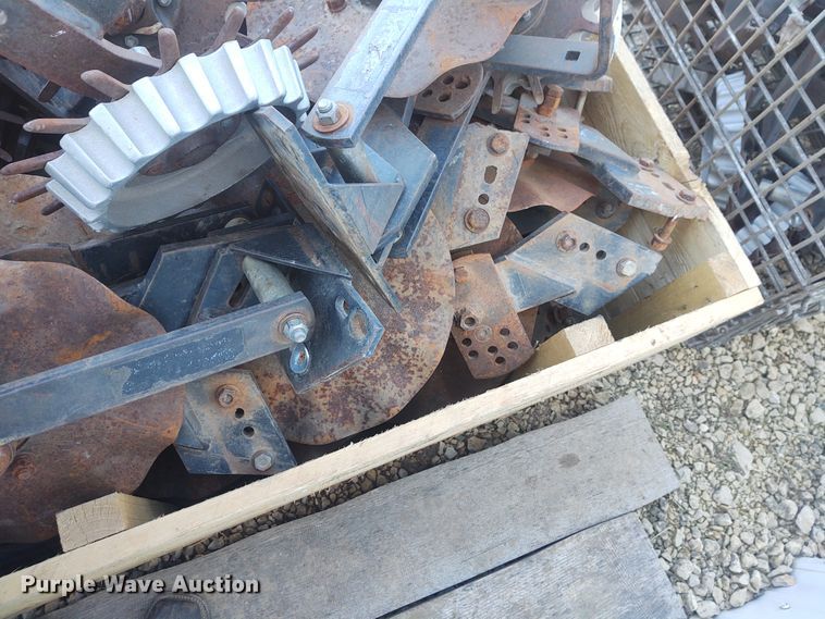 image for item FY9889 Planter and seeder parts