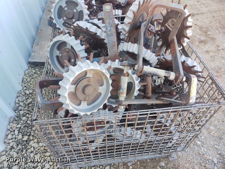 image for item FY9889 Planter and seeder parts