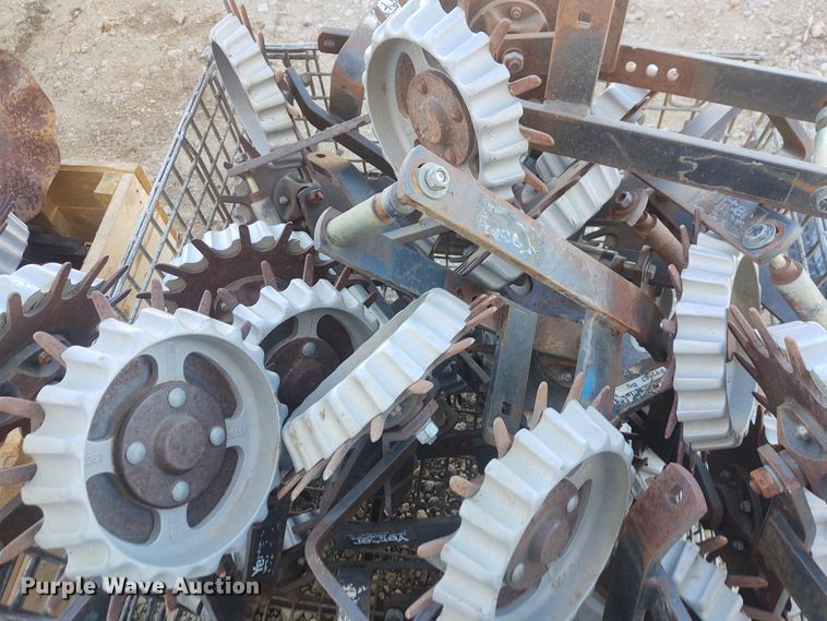 image for item FY9889 Planter and seeder parts