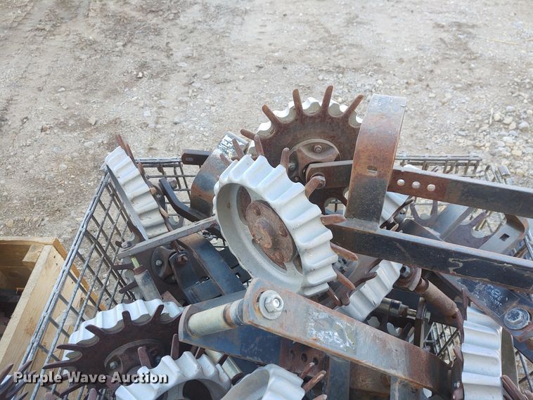 image for item FY9889 Planter and seeder parts