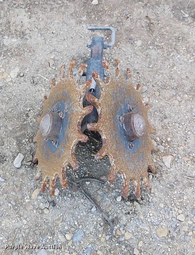 image for item FY9891 (16) Martin-Till row cleaners