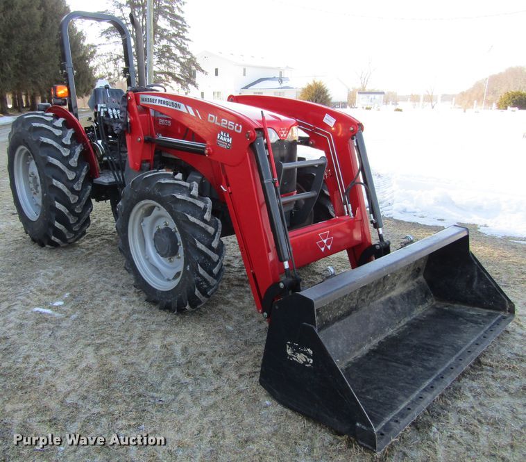 image for item GC9832 2012 Massey-Ferguson 2635  MFWD tractor