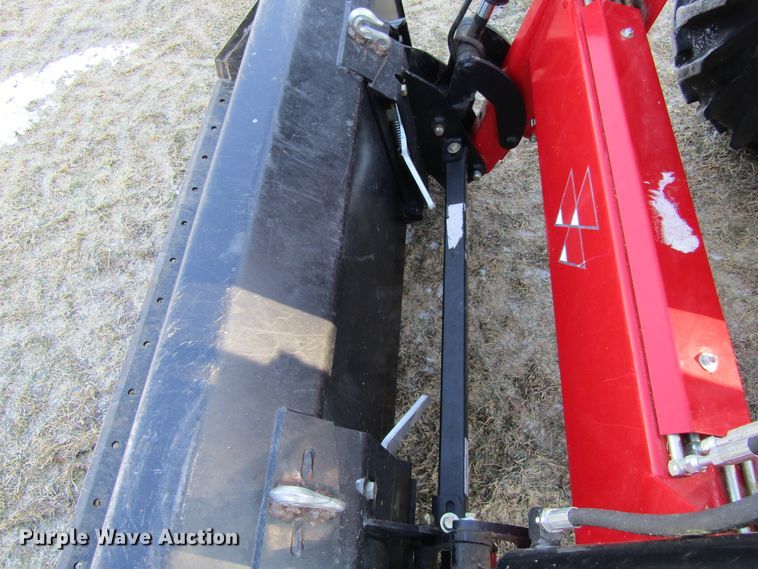 image for item GC9832 2012 Massey-Ferguson 2635  MFWD tractor