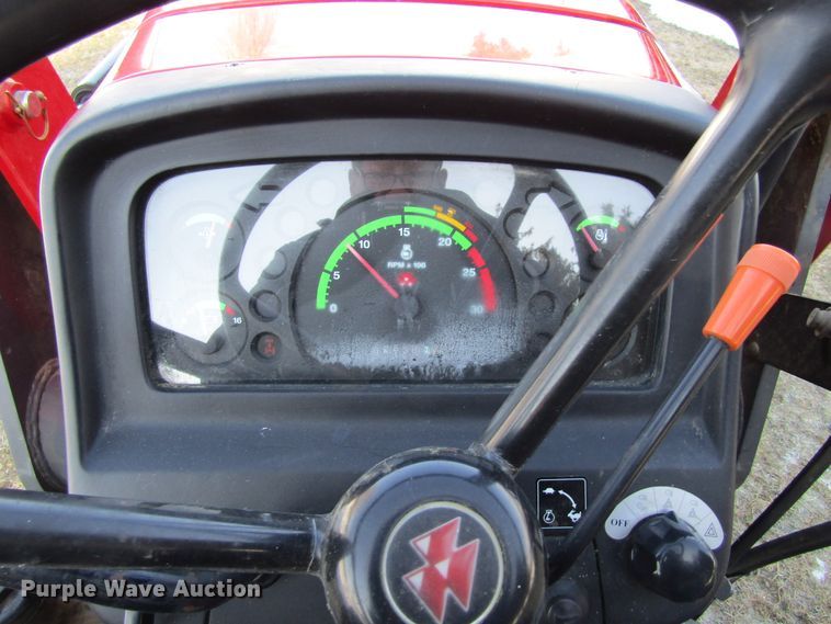 image for item GC9832 2012 Massey-Ferguson 2635  MFWD tractor