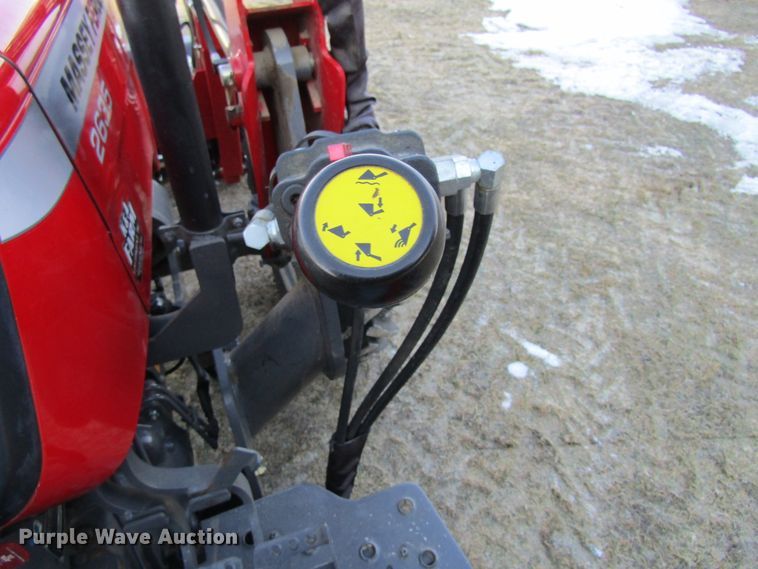 image for item GC9832 2012 Massey-Ferguson 2635  MFWD tractor