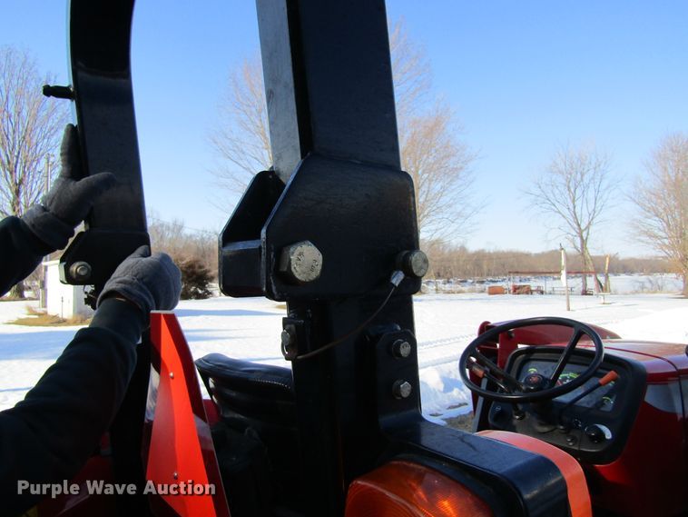 image for item GC9832 2012 Massey-Ferguson 2635  MFWD tractor