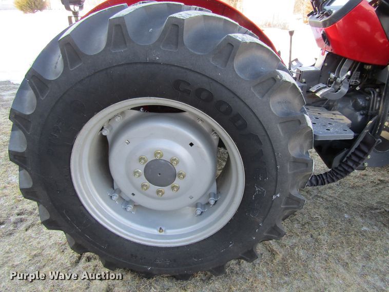 image for item GC9832 2012 Massey-Ferguson 2635  MFWD tractor