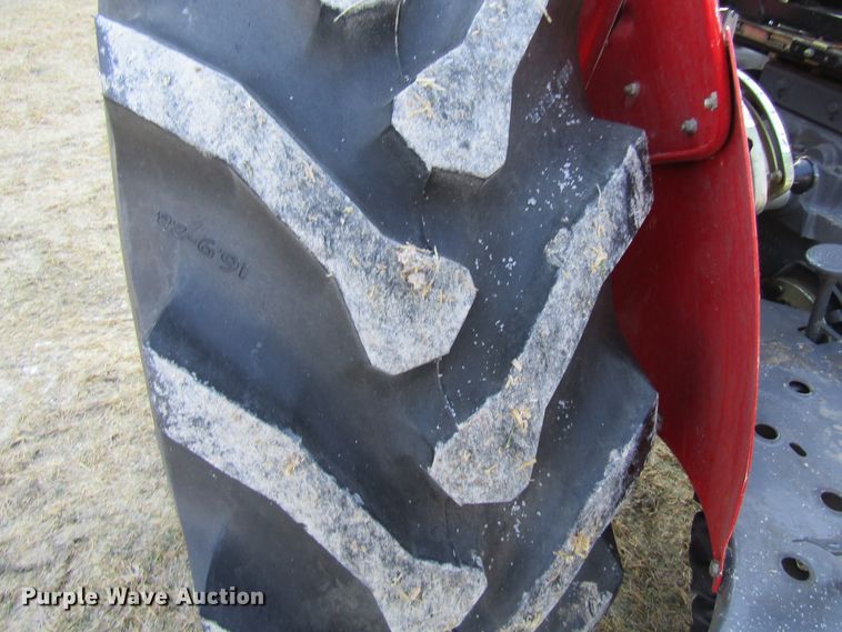 image for item GC9832 2012 Massey-Ferguson 2635  MFWD tractor