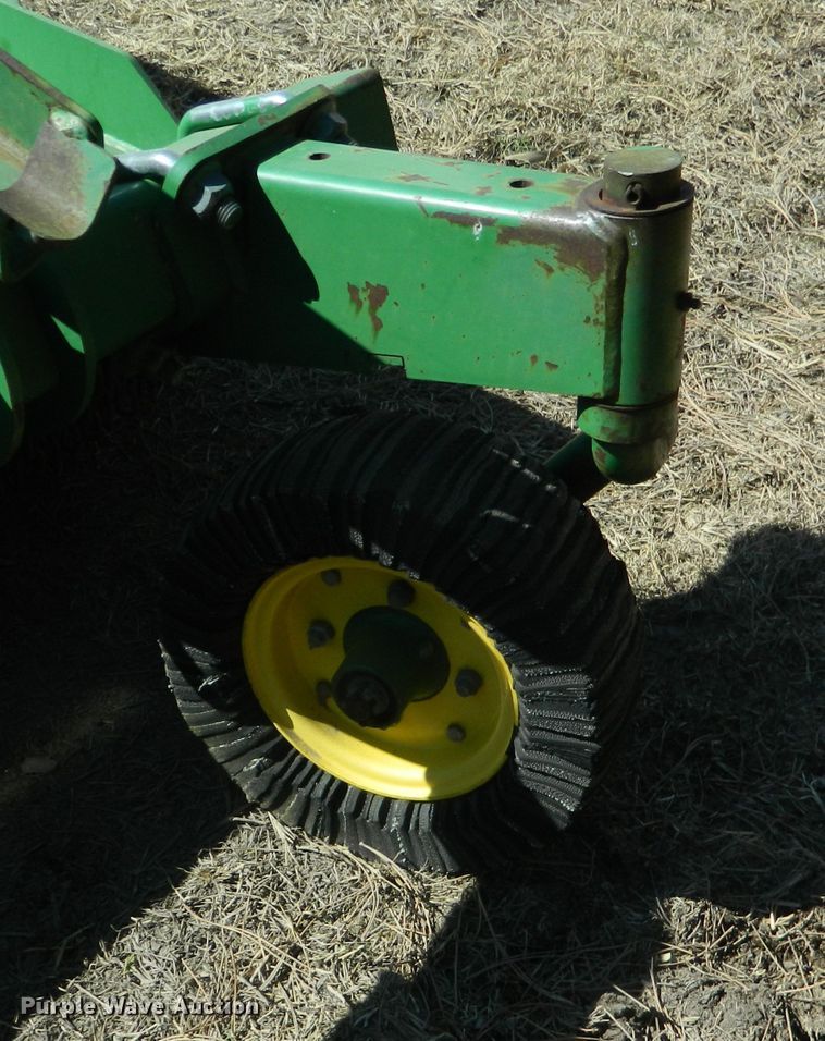 image for item GE9958 John Deere MX8 rotary mower