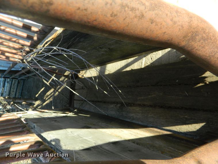 image for item GE9978 Filson livestock squeeze chute