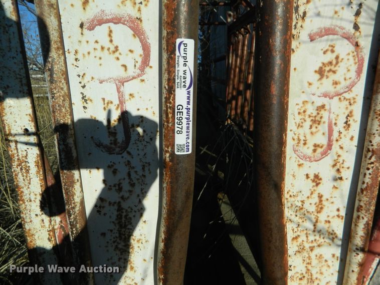 image for item GE9978 Filson livestock squeeze chute