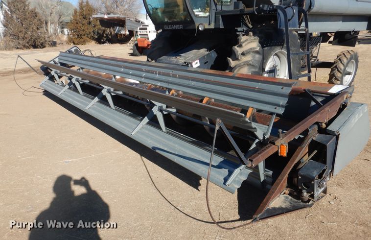 image for item HI9032 1988 Gleaner R50  combine