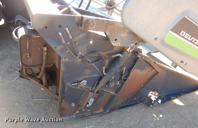 image for item HI9032 1988 Gleaner R50  combine