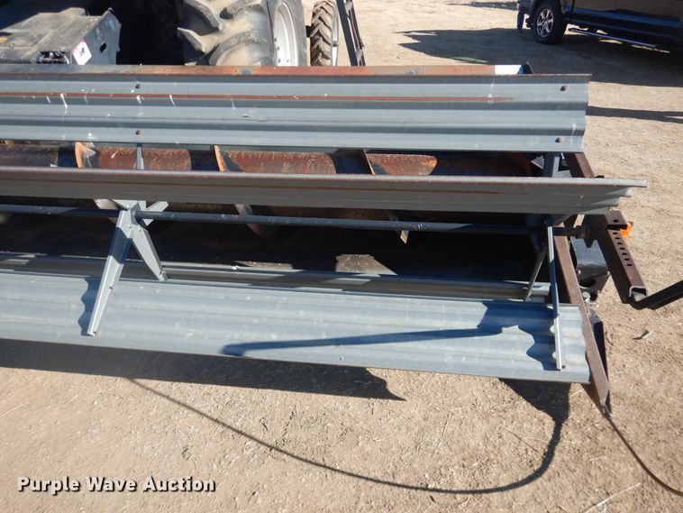 image for item HI9032 1988 Gleaner R50  combine