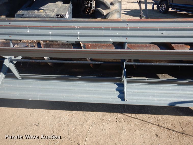 image for item HI9032 1988 Gleaner R50  combine