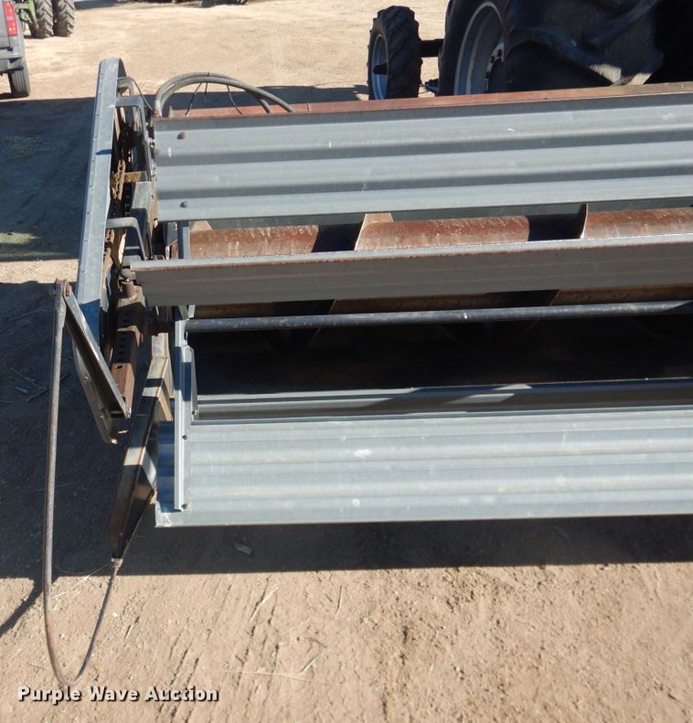 image for item HI9032 1988 Gleaner R50  combine