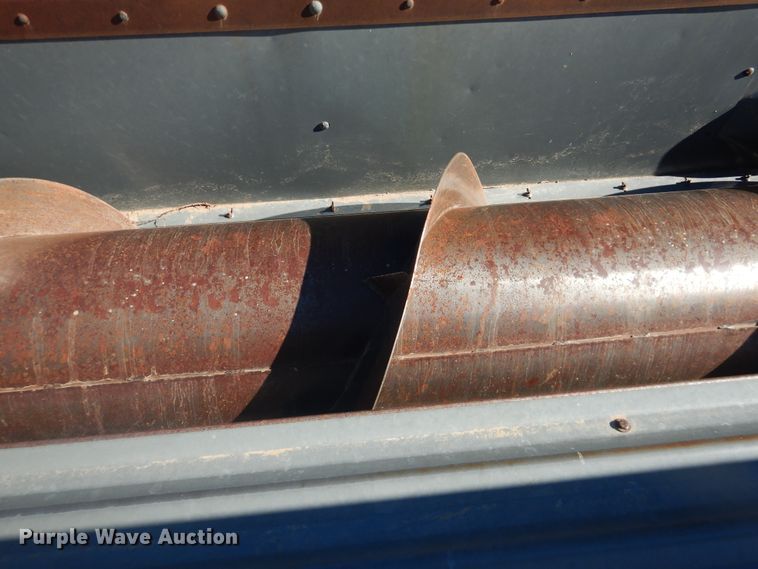 image for item HI9032 1988 Gleaner R50  combine