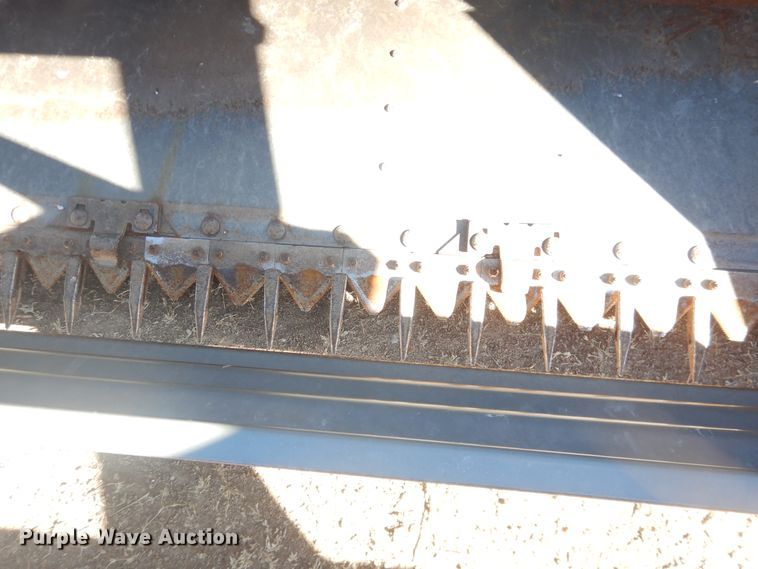 image for item HI9032 1988 Gleaner R50  combine