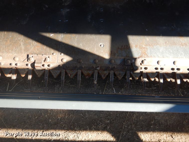 image for item HI9032 1988 Gleaner R50  combine