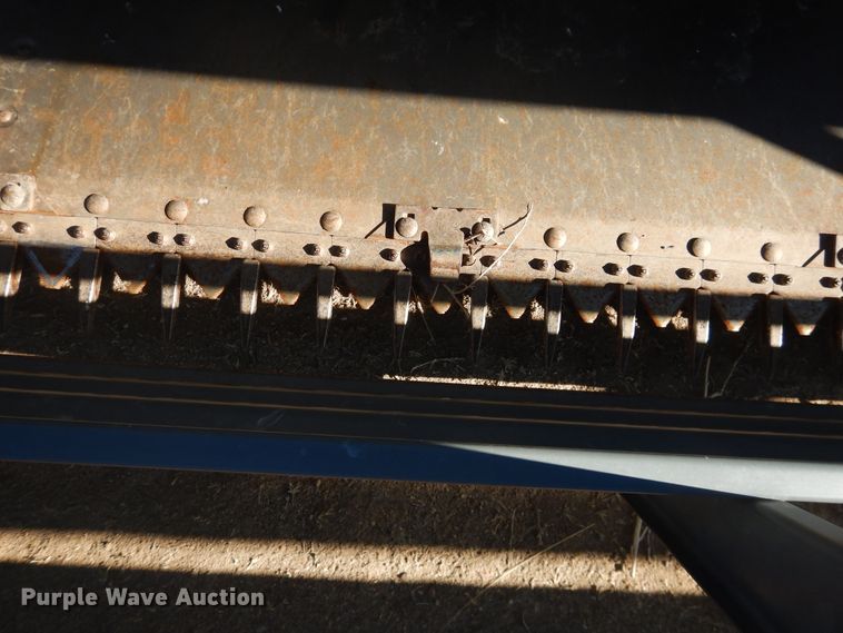 image for item HI9032 1988 Gleaner R50  combine