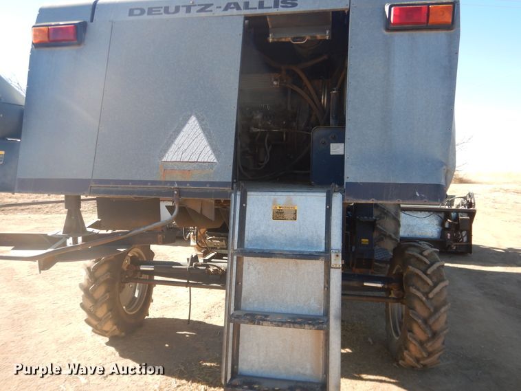 image for item HI9032 1988 Gleaner R50  combine