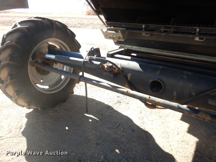 image for item HI9032 1988 Gleaner R50  combine