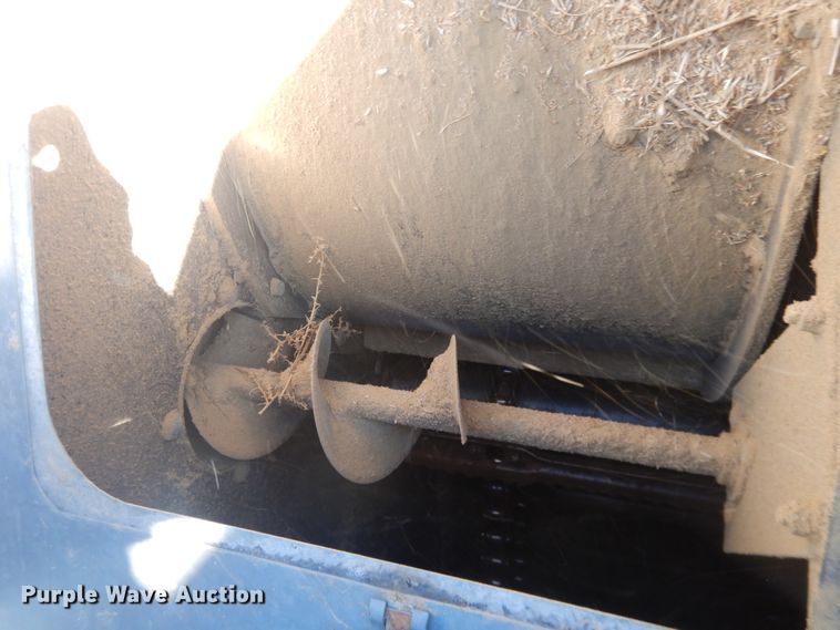 image for item HI9032 1988 Gleaner R50  combine