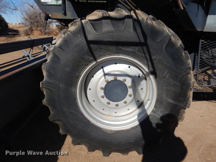 image for item HI9032 1988 Gleaner R50  combine