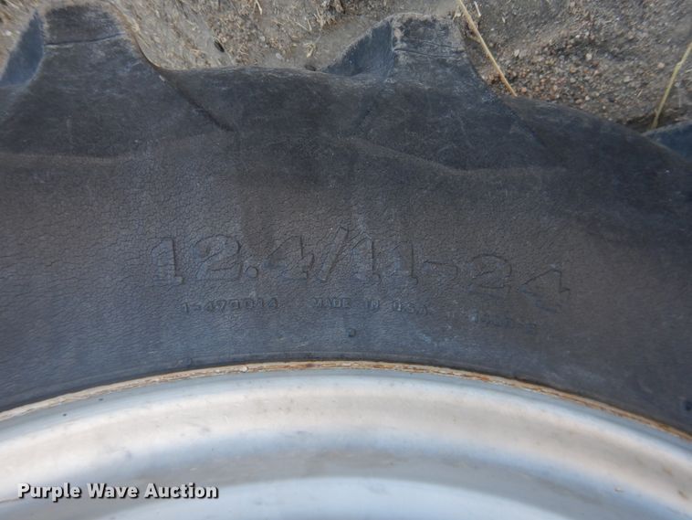 image for item HI9032 1988 Gleaner R50  combine