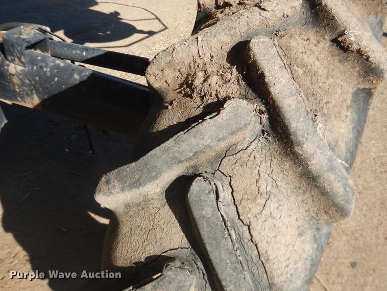 image for item HI9032 1988 Gleaner R50  combine