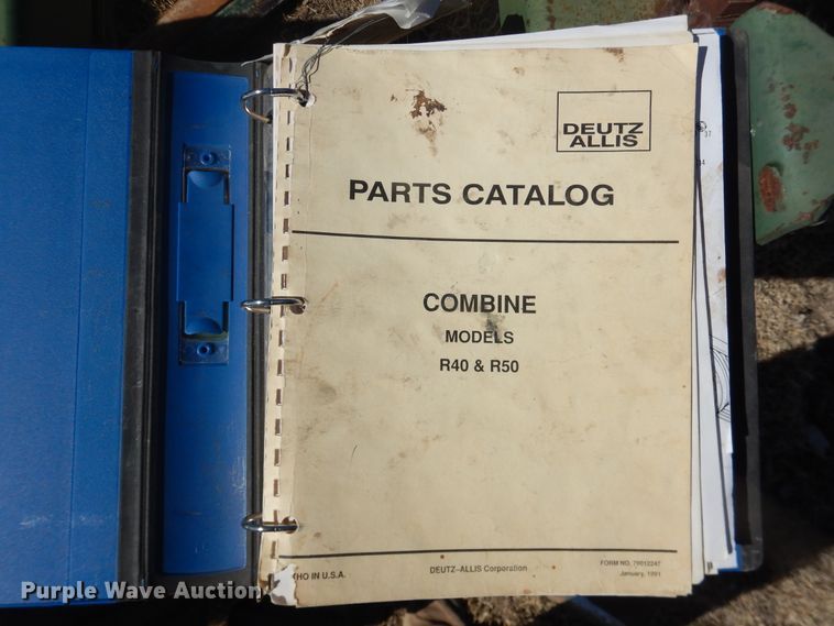 image for item HI9032 1988 Gleaner R50  combine